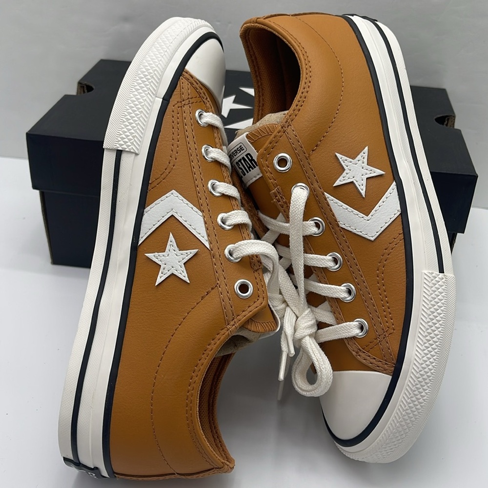 Converse WMNS 'Sneakers A12408C
STAR PLAYER 76 OX
GINGERSNAP/VINTAGE WHITE/BLACK - Picture 11 of 16